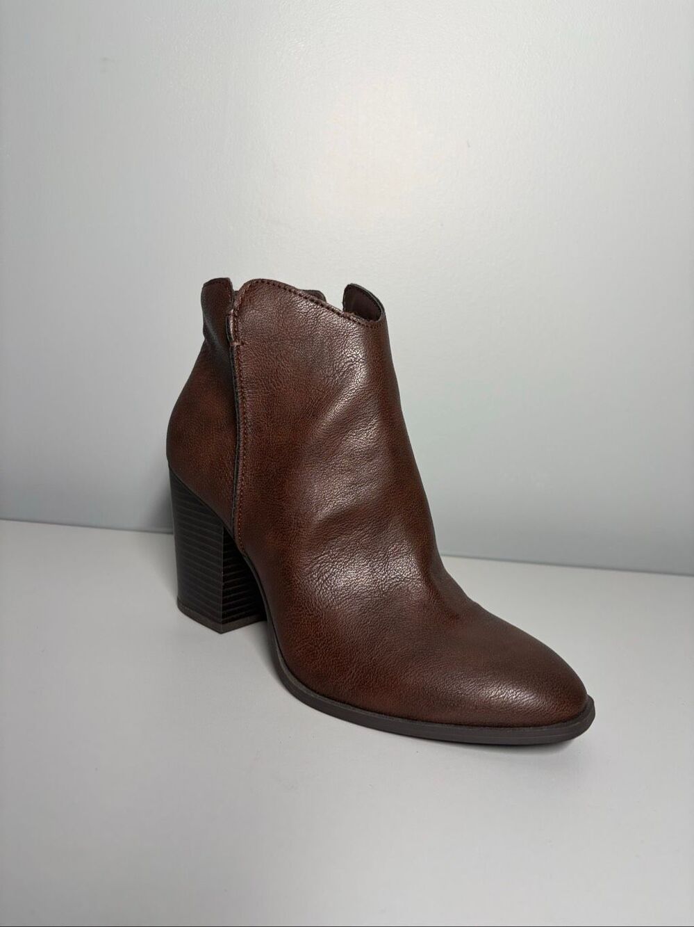Women’s Sun + Stone Graceyy Brown Faux Leather Block Heel Ankle Boots Size 9.5M